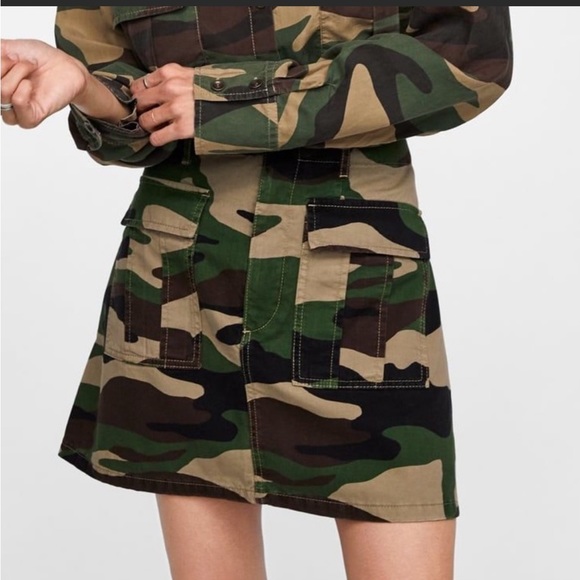 Zara Premium Denim Collection the cargo mini skirt camouflage - Picture 1 of 12